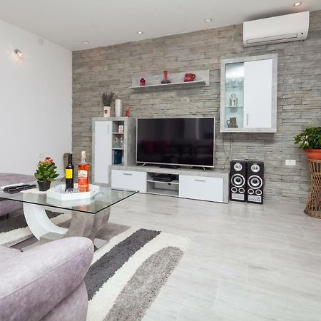 New Brend App Matija Apartment Pinezici  Exterior photo