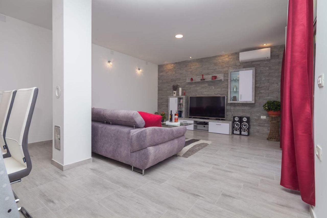 New Brend App Matija Apartment Pinezici  Exterior photo