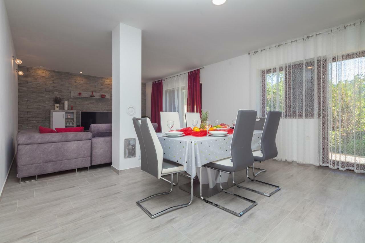 New Brend App Matija Apartment Pinezici  Exterior photo