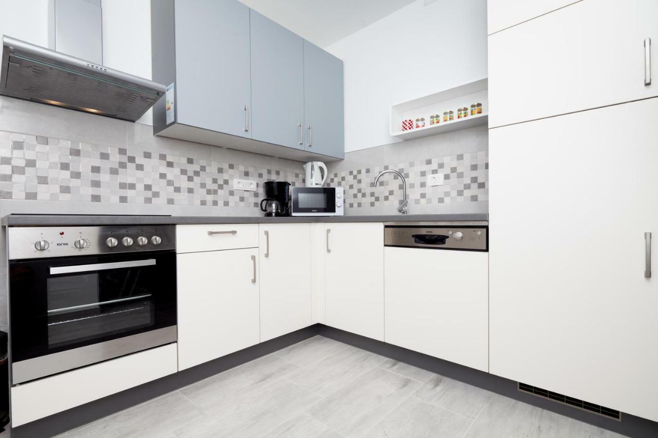 New Brend App Matija Apartment Pinezici  Exterior photo